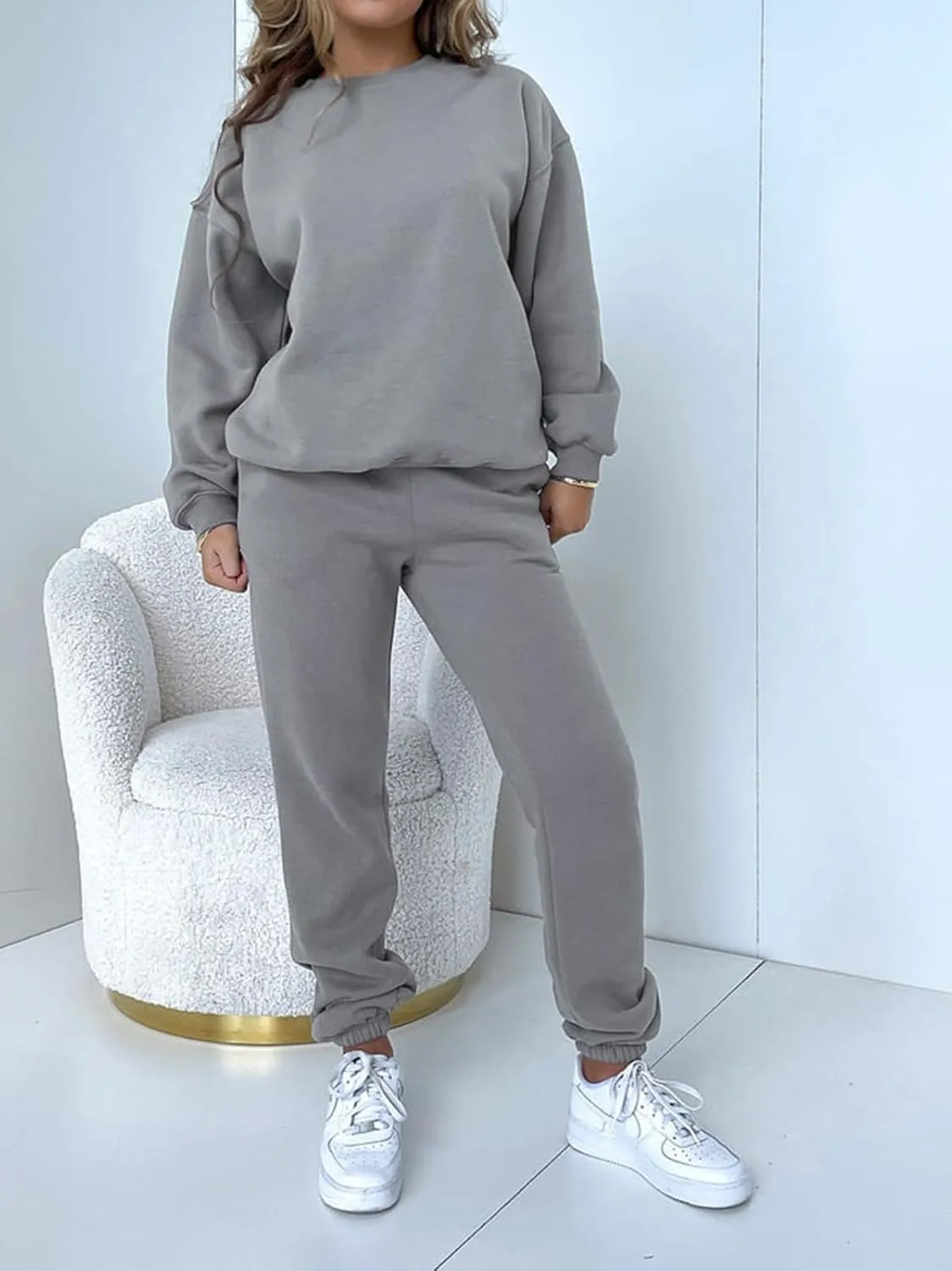 Alunzoem Jogger Sets for Women 2 Piece Sweatsuit Outfits Long Sleeve Pullover Sweatshirt Pants Set Tracksuit