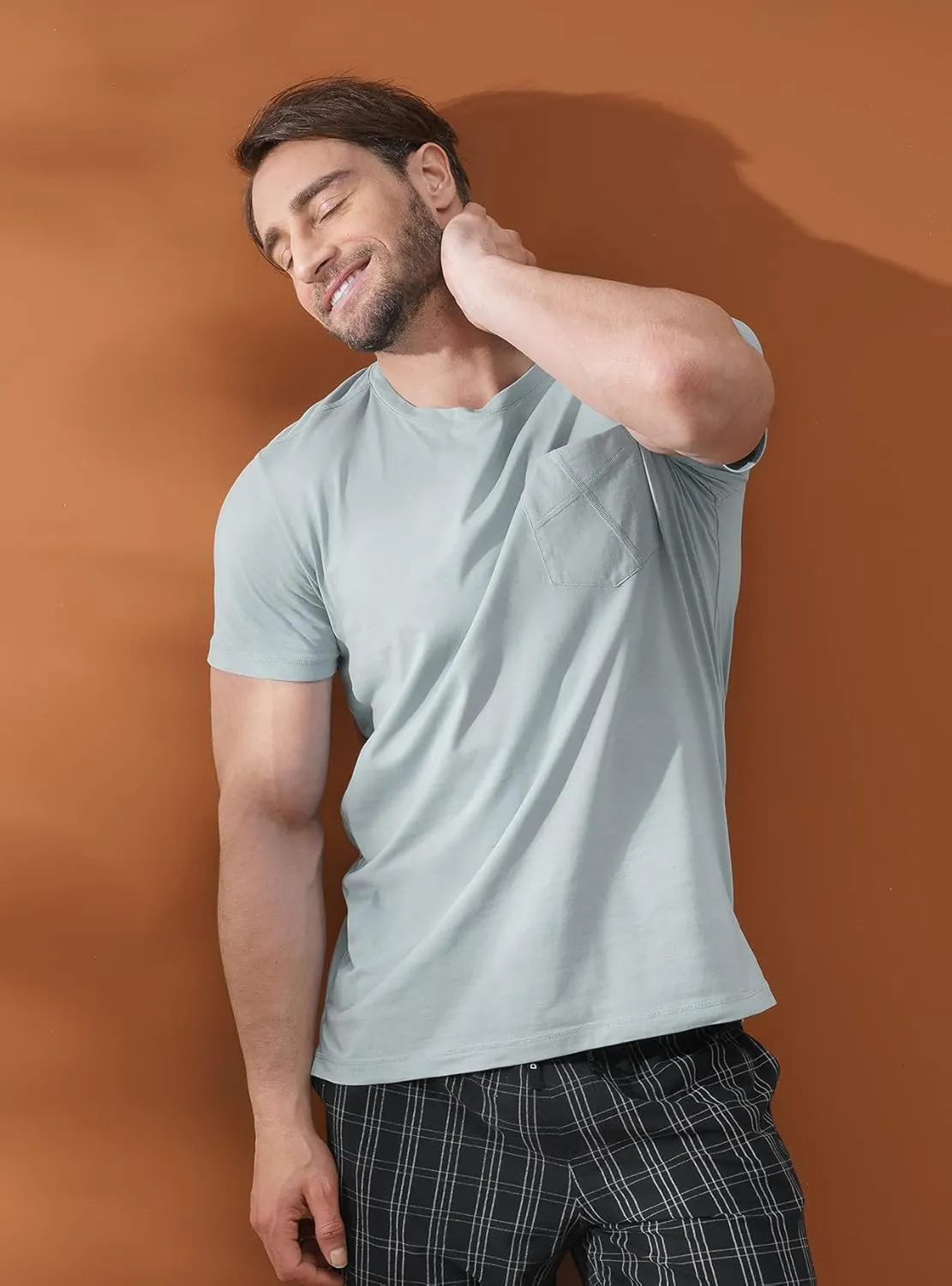 DAVID ARCHY Men's Undershirt with Pocket, Soft Cotton T-Shirt, Moistrue-Wicking Tee 2 Pack