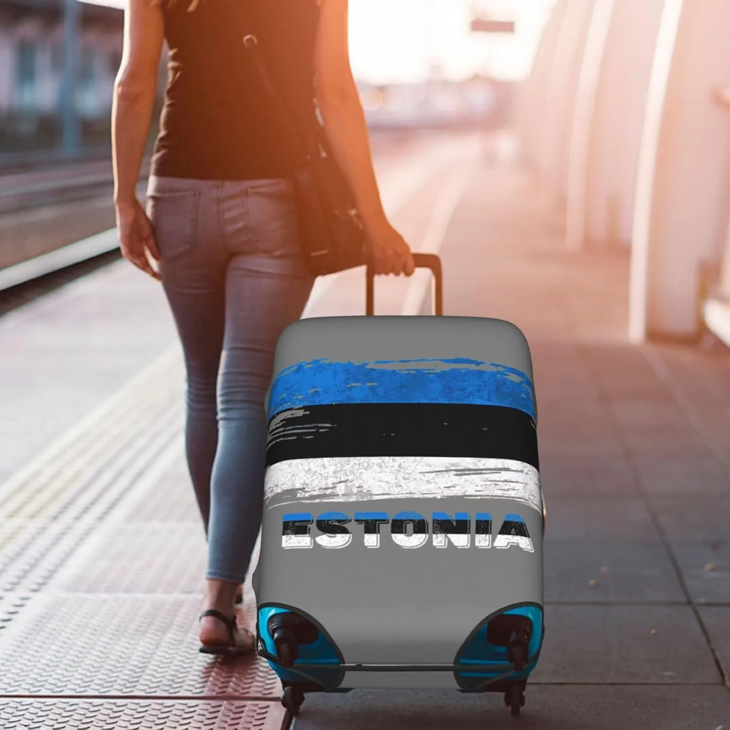 Travel Luggage Cover Estonia Flag Fashion Washable Baggage Suitcase Protector Fit For 18-32 Inch Luggage