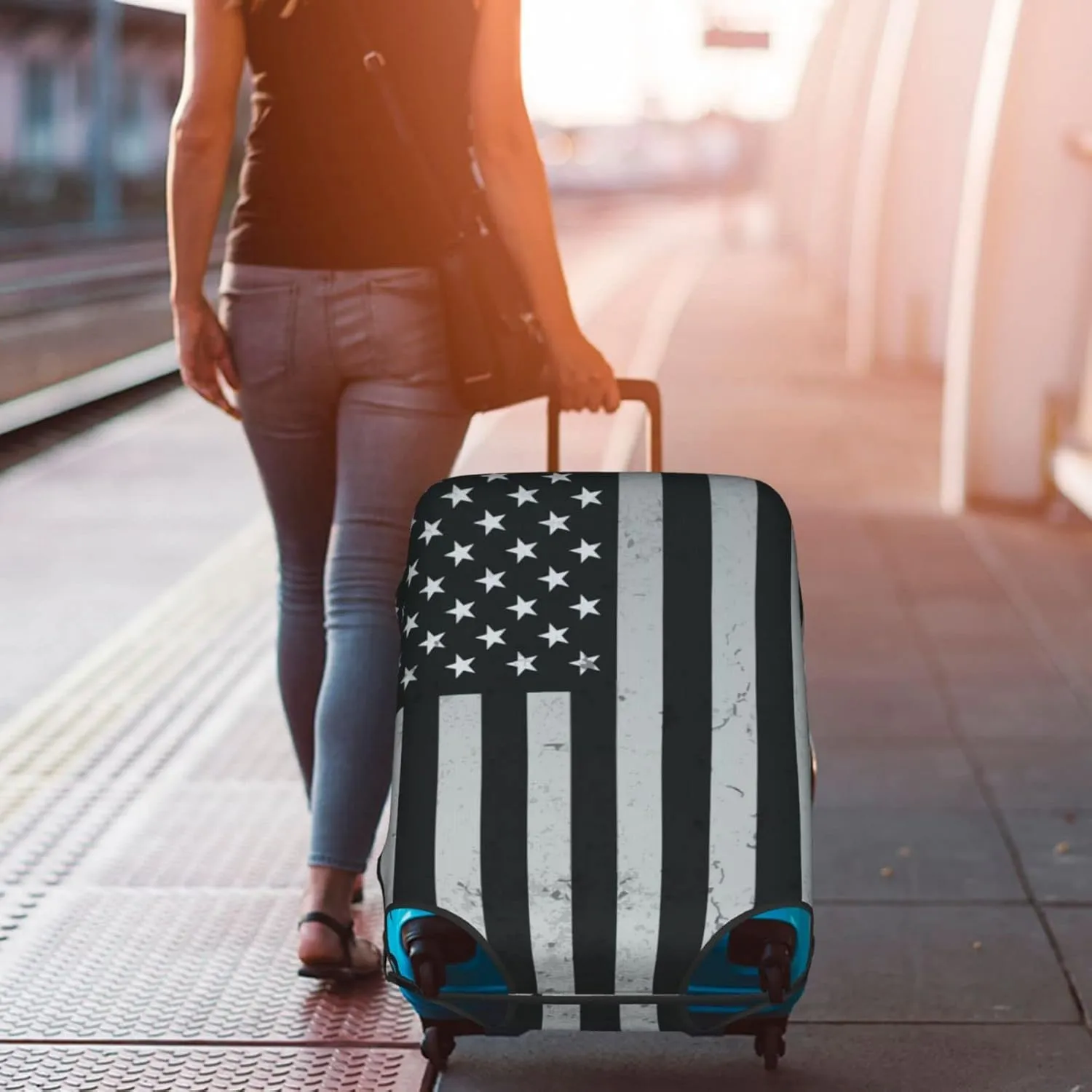 Travel Luggage Cover Fits 18-32 Inch Luggage, Black USA Flag American Travel Suitcase Cover Elastic Washable Wheeled Luggage Protector for Kid and Adult